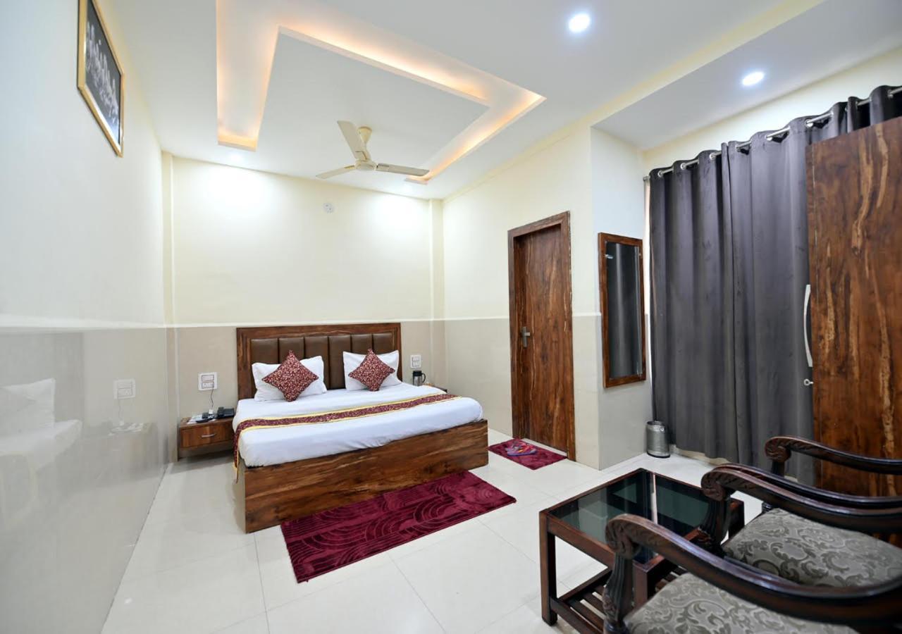 Royal Inn Джамму Екстер'єр фото